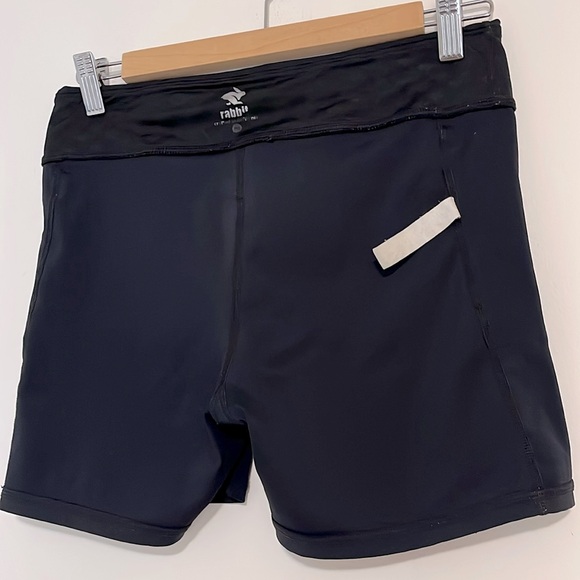 Rabbit Leggy 4” Short Black Medium - Picture 9 of 13